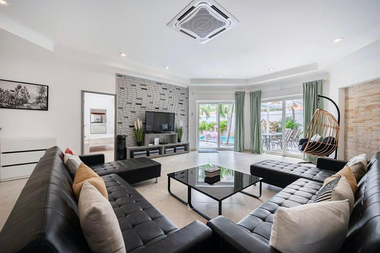 Majestic Residence Pool Villa 4 Bedrooms Private Beach Pattaya Εξωτερικό φωτογραφία